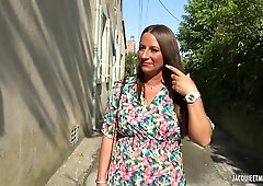 Under the eyes of her husband, Mila fucks with another man