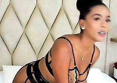 Sexy brunette wearing stockings masturbates webcam