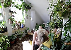 Real pair daytime bed sex after a quiet pont of time at home