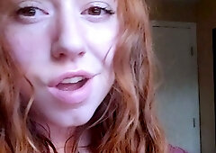 Blonde amateur gives webcam show with toys