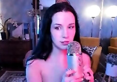 Webcam brunette solo masturbation
