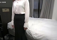 Fair-skinned Tall Manicurist With Outstanding Style! Th