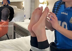 CalPinoPer  Getting my feet worshipped and tickling SoleMateLA