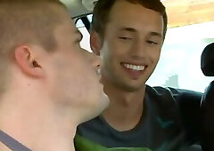 Holding Trevor [2007]