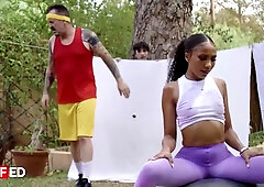 Olivia Jayy In Smiling At Hd Xxx