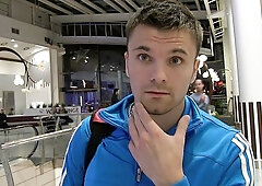 Fitness center guy gets to receive a huge facial