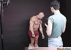 When you photograph a sexy bodybuilder its possible that you will go horny