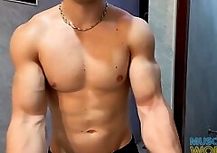 Verbal Hunk Knows You’re Weak for His Muscles
