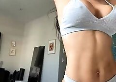 Babe With Big Boobs Masturbates