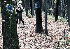 Sexy blond hotty with lengthy golden-haired hair meets dude in autumn forest. After a quick oral job and jerk off, that babe pulls down her leggings a