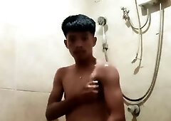 Filipino Twink Shower Wank: FLESHLAB Exclusive