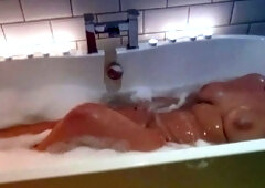 Amateur Big Boobs jerks Big Dick