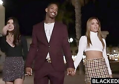 Are u smooth sufficiently to swing a 3some? Hardly Any dudes are fortunate sufficiently to pull off a menage-a-trois, but Apolonia will do everything 