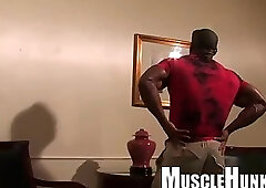 Black Body Builder Solo Wanking