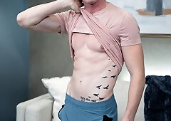 Max Lorde undressing & jerking off sensually