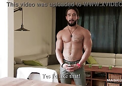 Zack Lemec’s Nude Waiter Conversation - Maskurbate