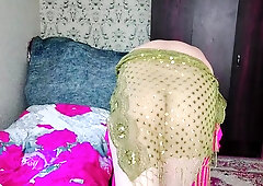 Leaned down desert dancer phat donk woman fellow cosplayer model super hot sissy