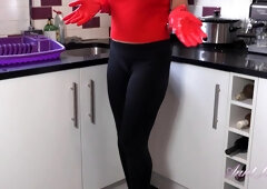 Lucy Puts on a Sexy Show in the Kitchen