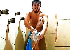 EXHIBITIONIST MASCULINE AND JACKAL DEMONSTRATES HOW TO JACK IN THE PUBLIC BATHROOM SANS CENSORSHIP