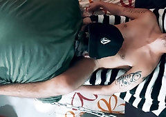 Rump Instructing Sesh with Osito Jones in the Sling