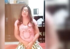 Hermosa travesti latin chick