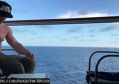 Masturbating on the balcony of my cruise ship