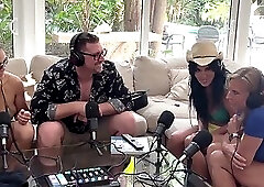 Cruz'n With Abi James and Sunni Daize