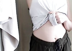 That babe shows her constricted pink rectal hole ????