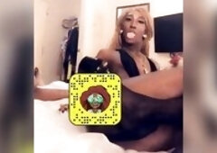 Glamorous black ts jacking her SCHLONG