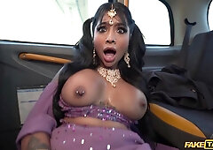 Hot sex with exotic Yasmina Khan