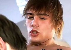 Hot teens in extremely hardcore bareback fucking video