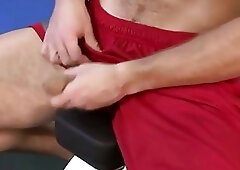 A private moment whille working out at the gym for this jock