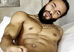 Masturbating off on a flick call with my bf