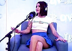 Lesbo wench SelenaPaige squirts like eager whilst her ally gives her intensive anal dance with a giant shlong!