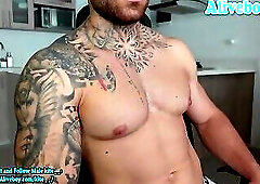 muscular mexican hunk with tattoos webcams solo