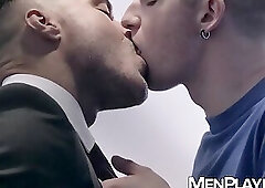 Slutty cleaner Thyle Knoxx offers his holes to handsome Manuel Skye