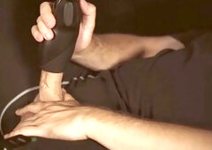 Daddysbeard Trying out the satisfyer For men