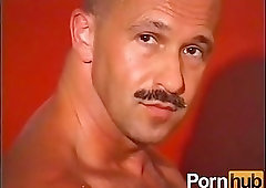 Mature Gay Guy Whacking Off