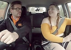 BBW amateur slut fucked outdoor in car by driving instructor