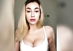 How Ukrainian cuties eat a banana