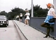 Die Perverse Pariserin (1984) is a vintage porn video featuring charming doxies sucking wang, eating twat, masturbating, getting their twats and assho