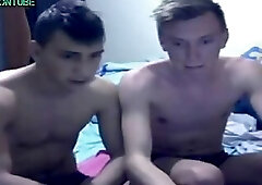 Cam Twink Couple Helping and Jerking