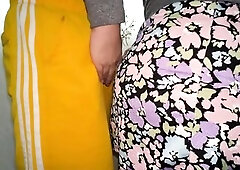 Large-booty Woman Unintentionally Touches a Stranger's Shlong and Gets Turned on