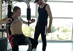 The coach fucked his twink while training on the simulator