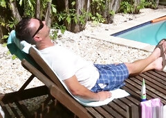 Riley Starrs pussy railed by her cousins cock