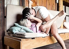 My cutest best friend finally broke up with her boyfriend!!