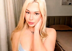 Lovely Blonde With Tight Pussy Masturbate Solo