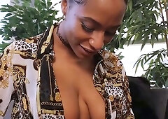 Closing the Deal! - Sarai Minx