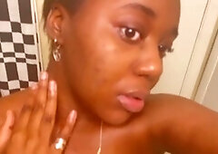 Big-boobed YouTuber Alliyah Alecia enjoys some solo time