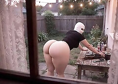 My neighbour is provoking me from the garden